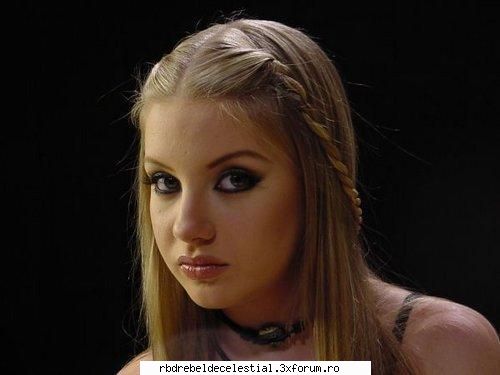 fuzz - annie - actori din rebelde