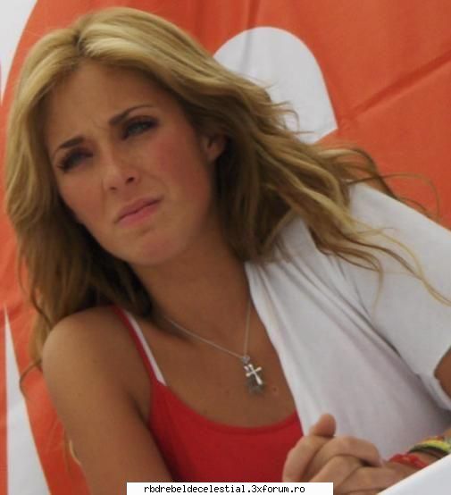 poze - annie - anahi