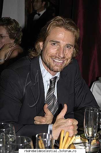 sebastian rulli - anahi giovana - actori/actrite